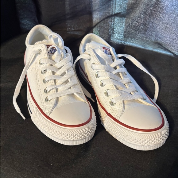 Converse Madison Ox Sneaker - Picture 3 of 6